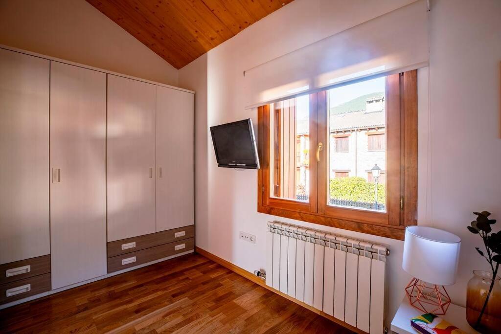 Casa Nieves Apartment Villanua Ngoại thất bức ảnh